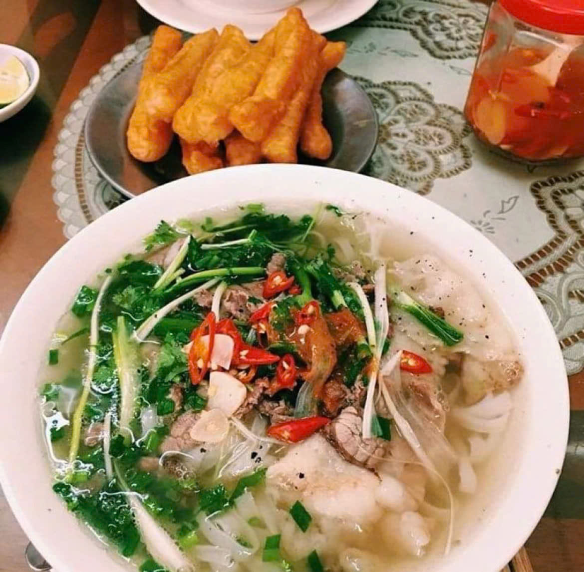 Phở thìn bờ hồ