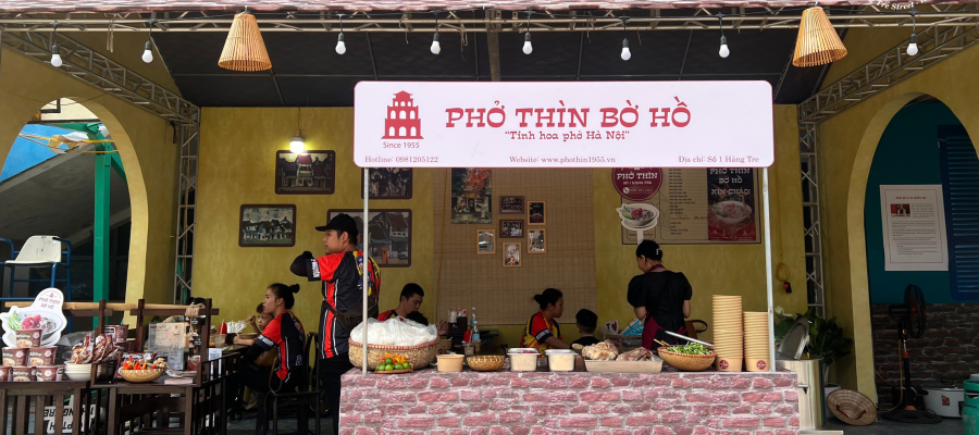 hinh-anh-pho-thin-bo-ho-tham-gia-su-kien-am-thuc-ha-noi